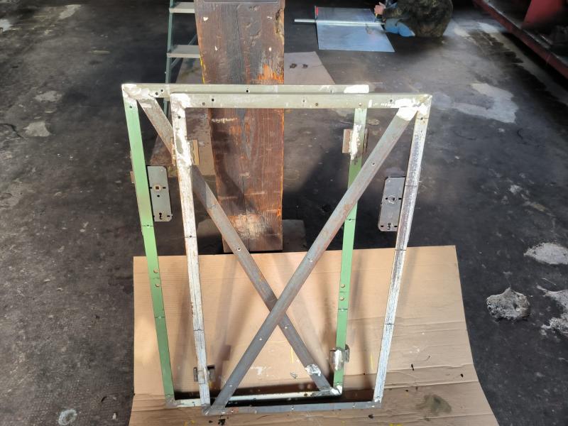  Arbeiten an den Türen der Kirchenlamitzer Lok